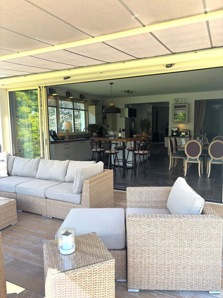 Domaine de la Françoise à Dieulefit — Espace repas