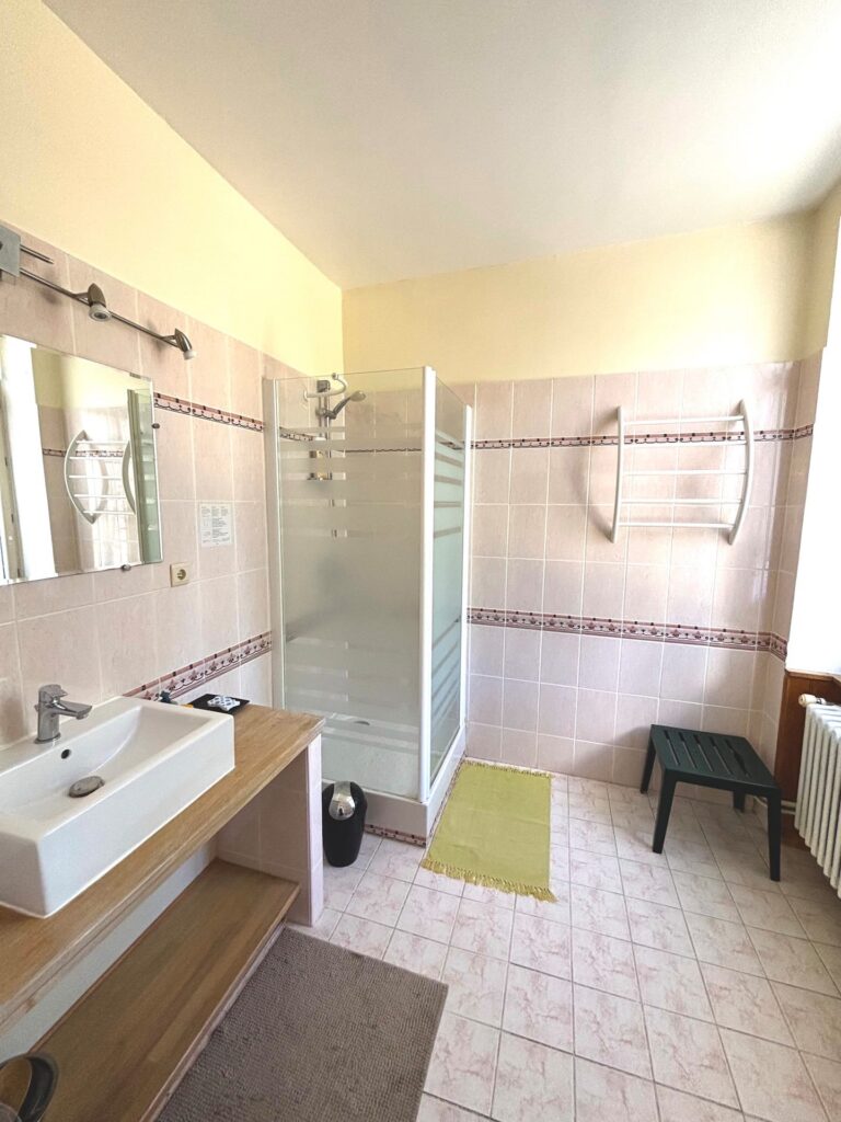 Domaine de la Françoise à Dieulefit — Salle de bains entière 3