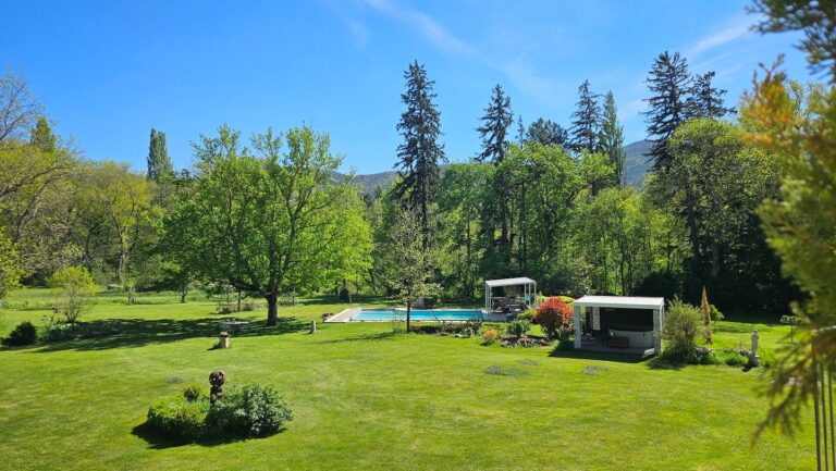 Domaine de la Françoise à Dieulefit — Piscine