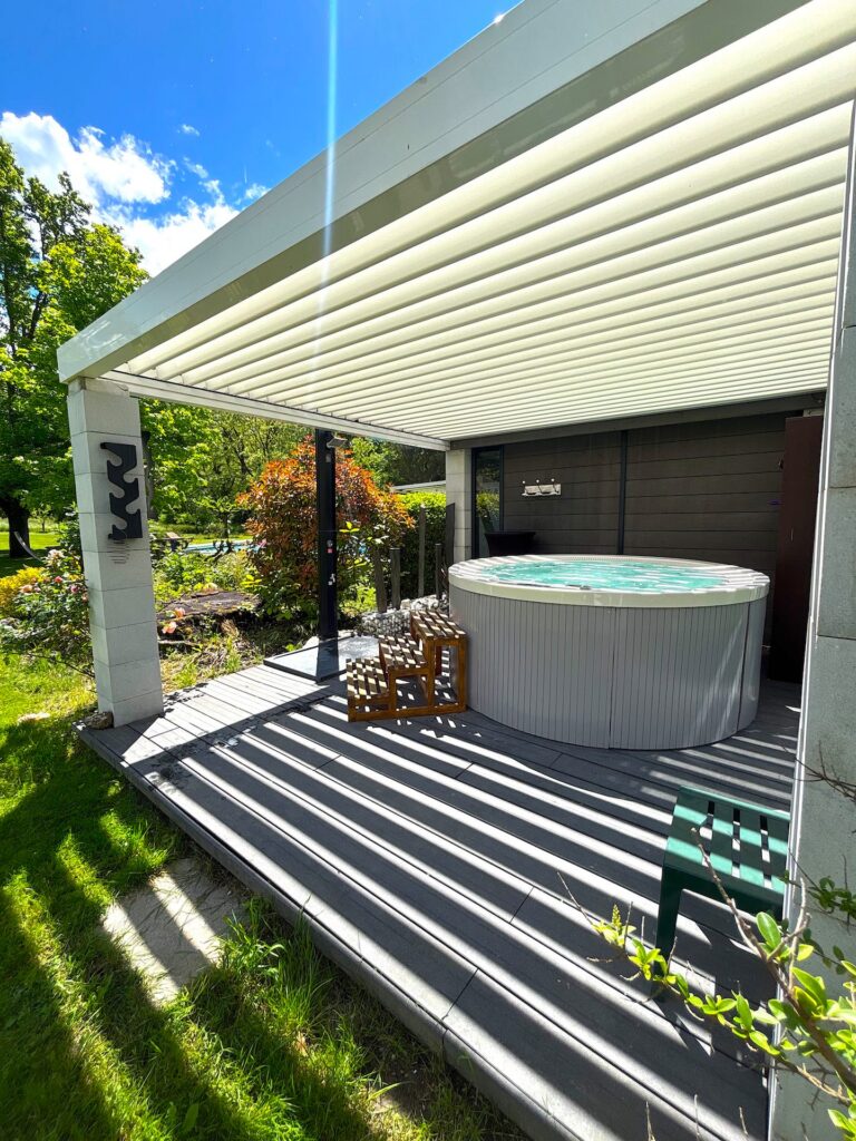 Domaine de la Françoise à Dieulefit — Jacuzzi