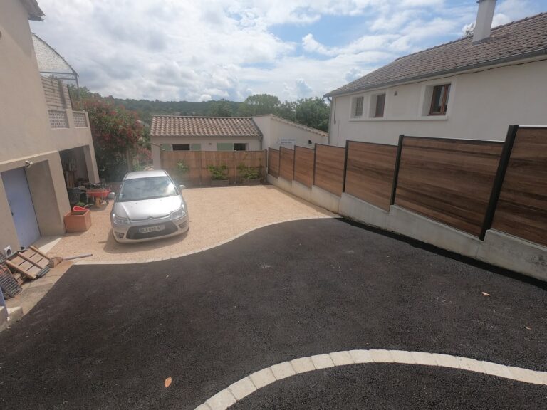 Le Chèvrefeuille à Ruoms — Garage