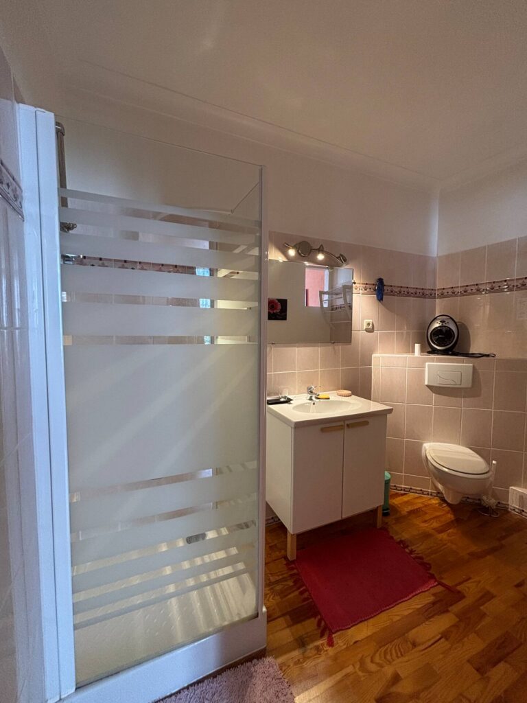 La Françoise à Dieulefit — Salles de bain