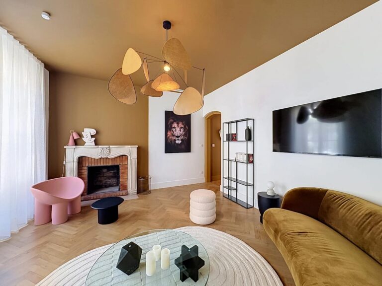 Maison 65 à Pierrelatte — Salon