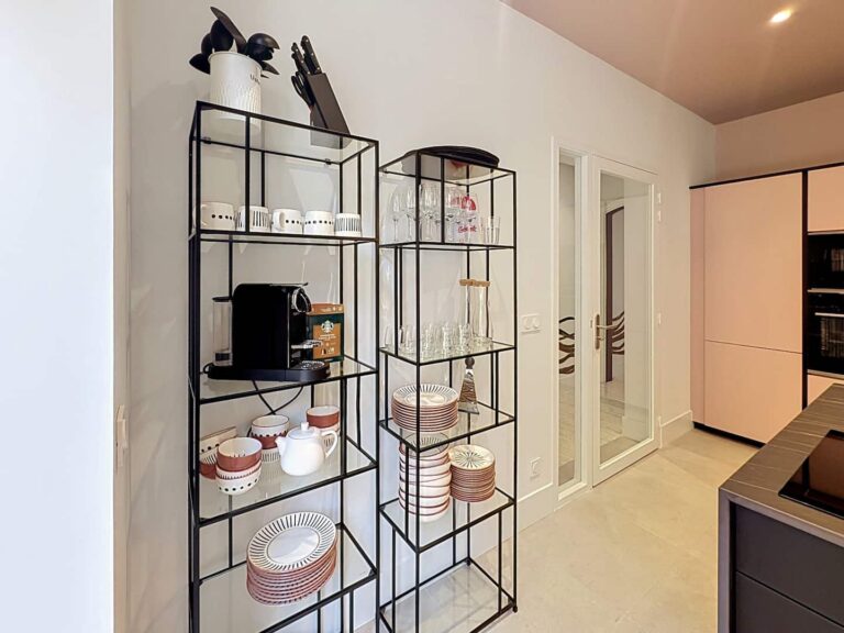 Maison 65 à Pierrelatte — Cuisine entière