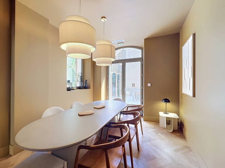 Maison 65 à Pierrelatte — Espace repas