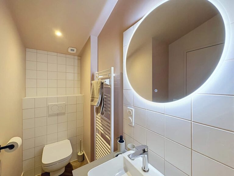 Maison 65 à Pierrelatte — Salle de bains entière 5