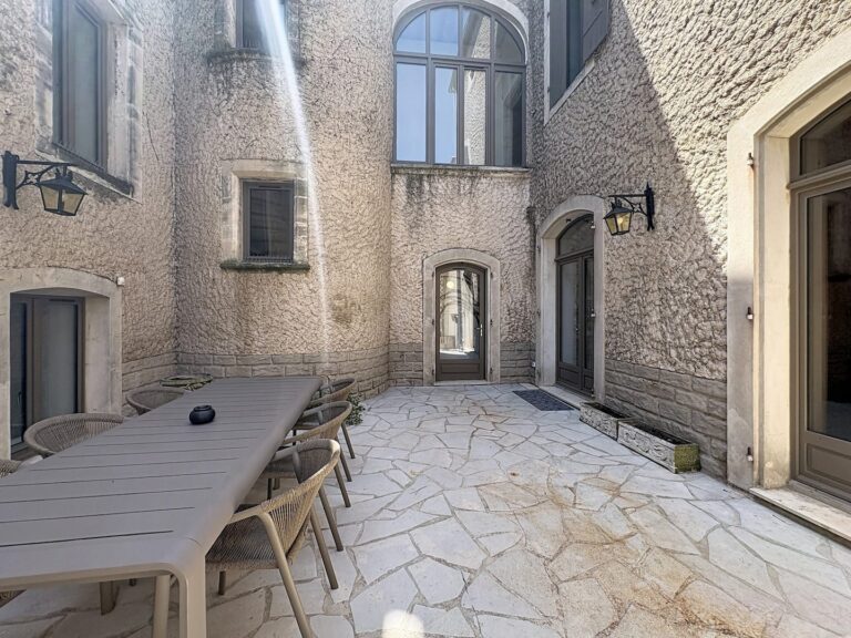 Maison 65 à Pierrelatte — Patio