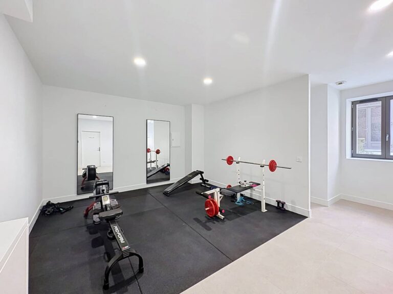 Maison 65 à Pierrelatte — Salle de sport