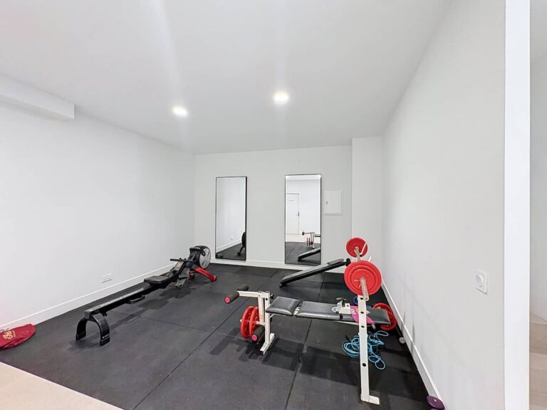 Maison 65 à Pierrelatte — Salle de sport