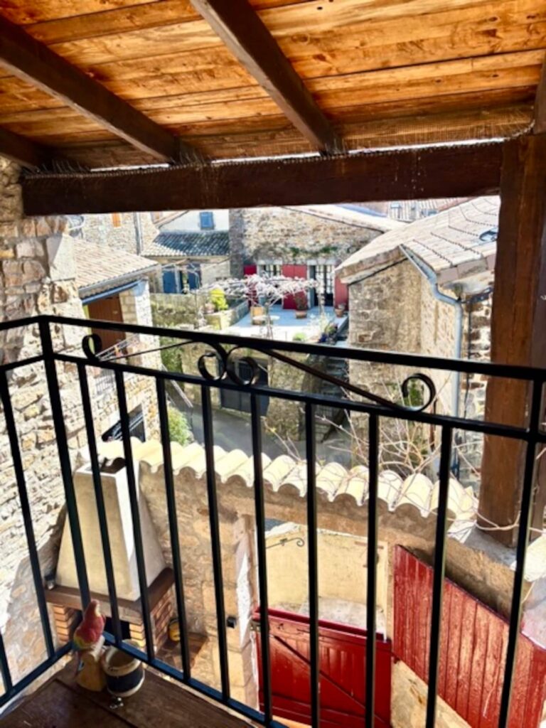 Le Mas Sainte Hélène à Vinezac — Extérieurs