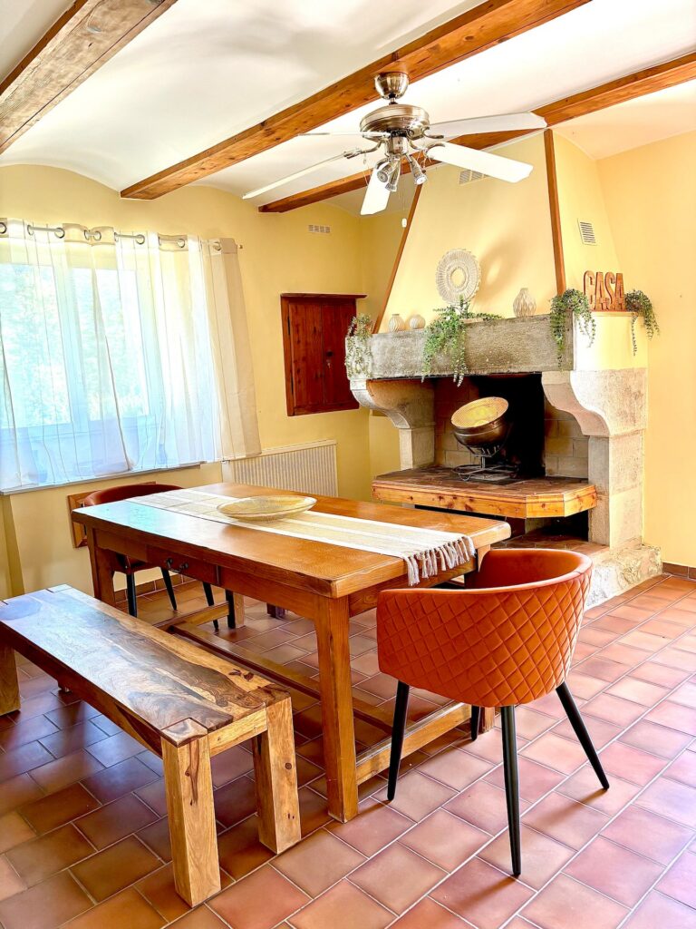 La Villa Crusoé à Viviers — Cuisine & repas
