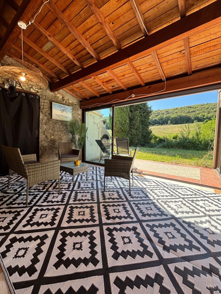 La Villa Crusoé à Viviers — Pièces de vie