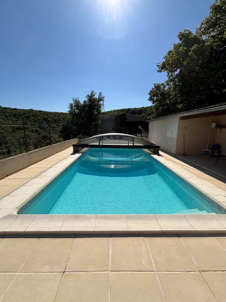 La Villa Crusoé, villa à Viviers