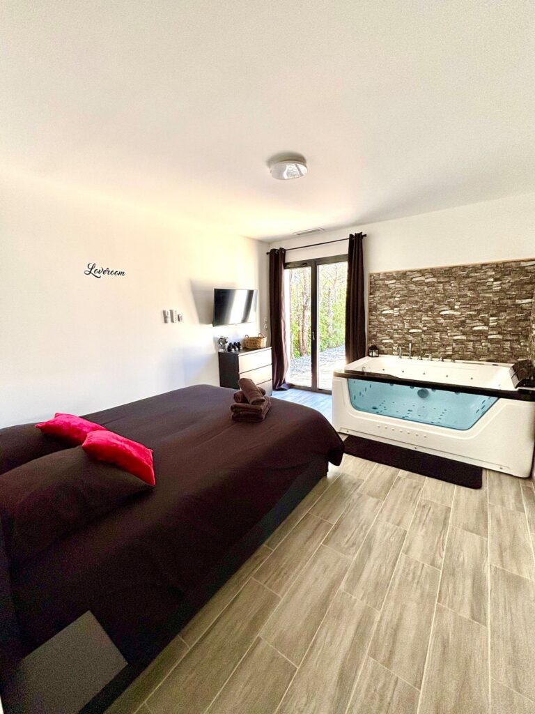 La Vill’ona à Grospierres — Chambre 1