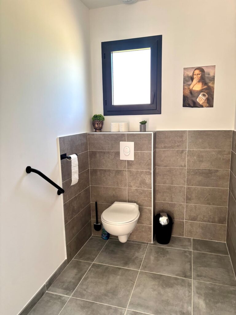 La Vill’ona à Grospierres — Salle de bains entière 2